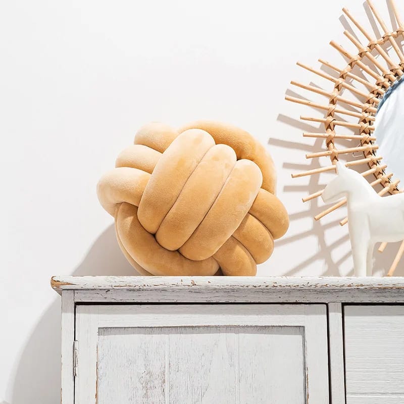 Geflochtenes Knotenkissen | Meine Bettschlange Kamel / 22 cm