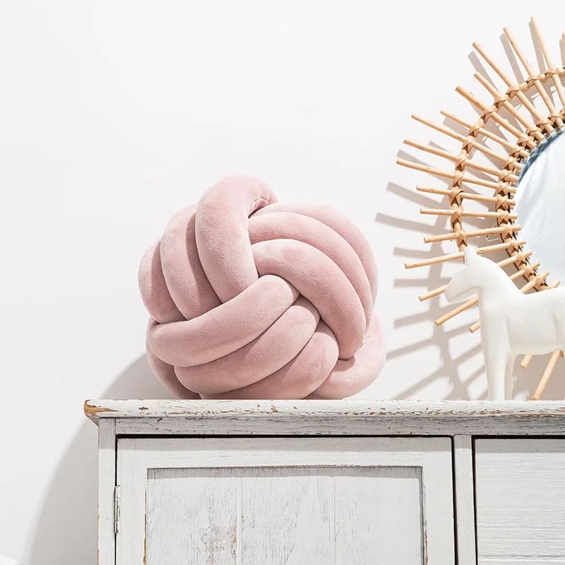 Geflochtenes Knotenkissen | Meine Bettschlange Rosa / 22 cm